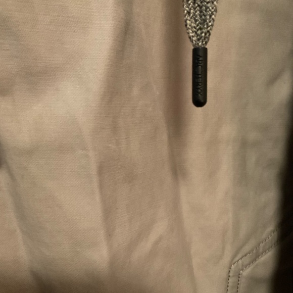 Arc’teryx Light Gray Windbreaker Shell - Picture 5 of 13
